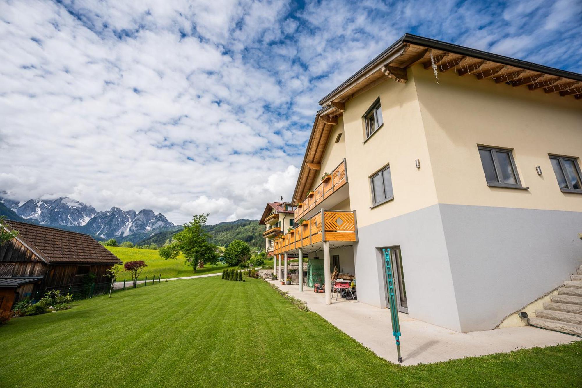 Haus Friedrich Hotel Gosau Exterior photo